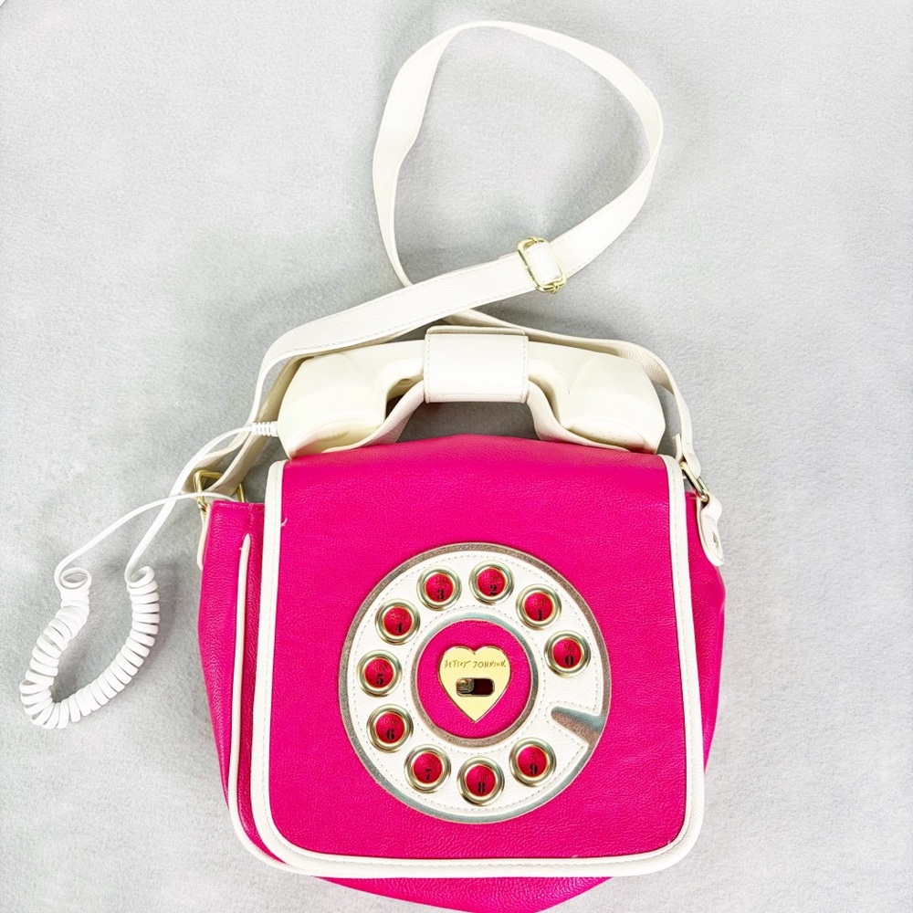 Betsey Johnson Kitsch Pink White Phone Crossbody Purse Bag Hotline Retro Y2K - Picture 1 of 13